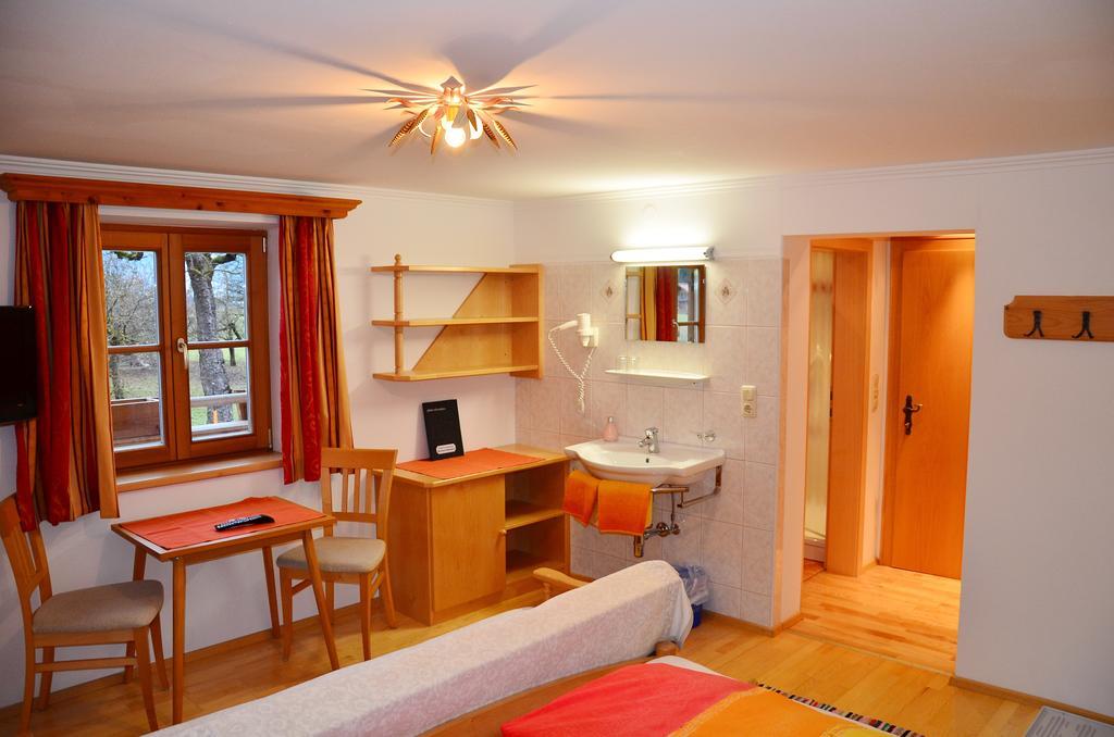 Kleintoedlinggut Villa Леоганг Екстериор снимка